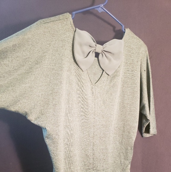 Womans Blouse - Picture 4 of 5